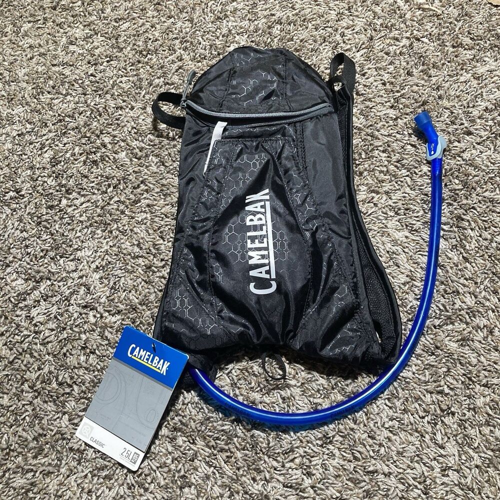 New CamelBak Rogue Hydration Pack Black 85oz. 2.5L Cycling Hiking Kayaking - Picture 3 of 7